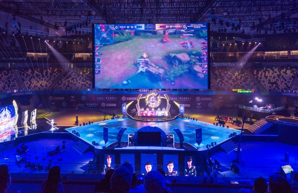 地在弱侧制 地在弱侧制